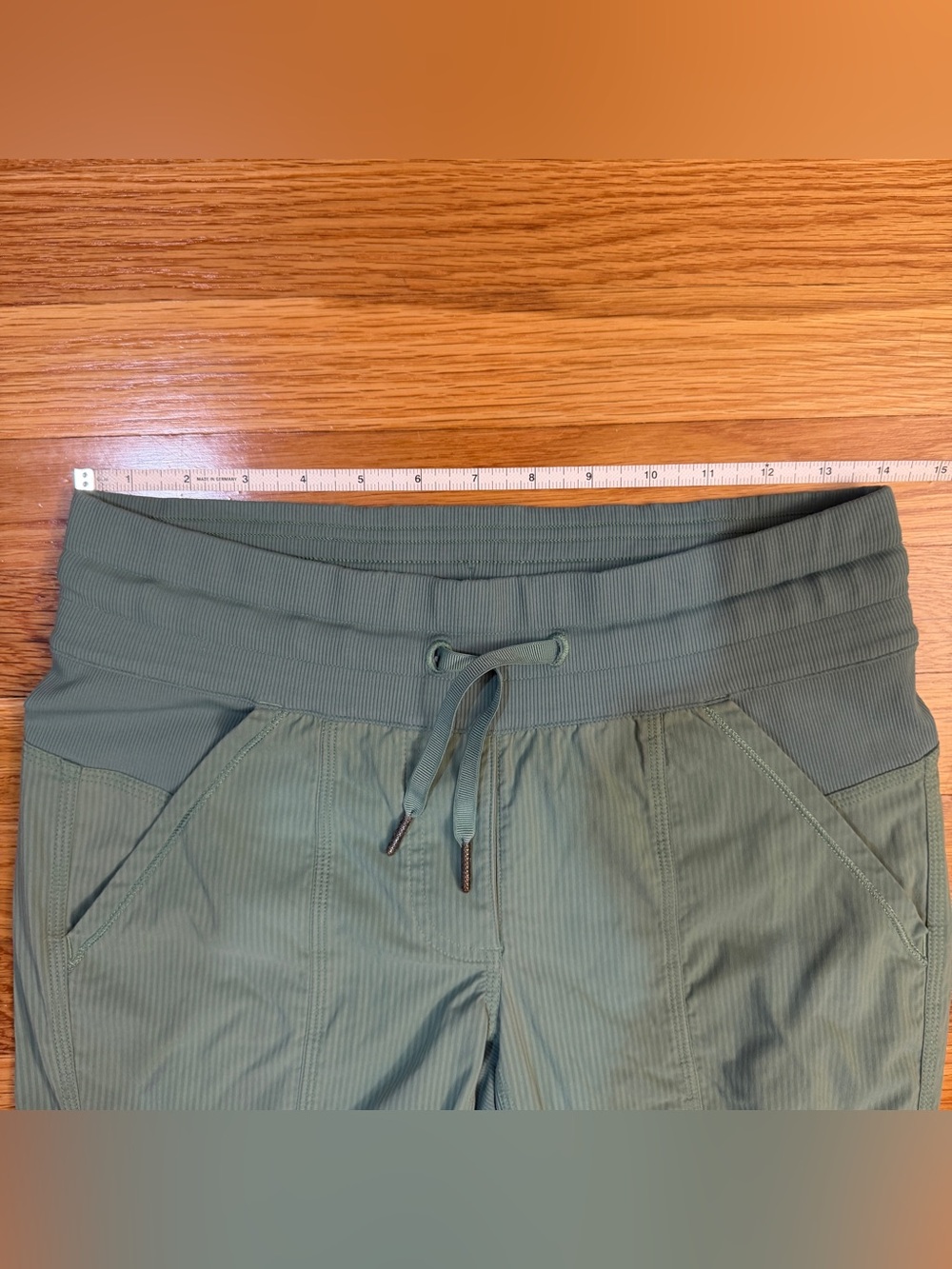 Lululemon Street To Studio Pant II *Unlined 28" Fatigue Green - Size 6 - Picture 3 of 6